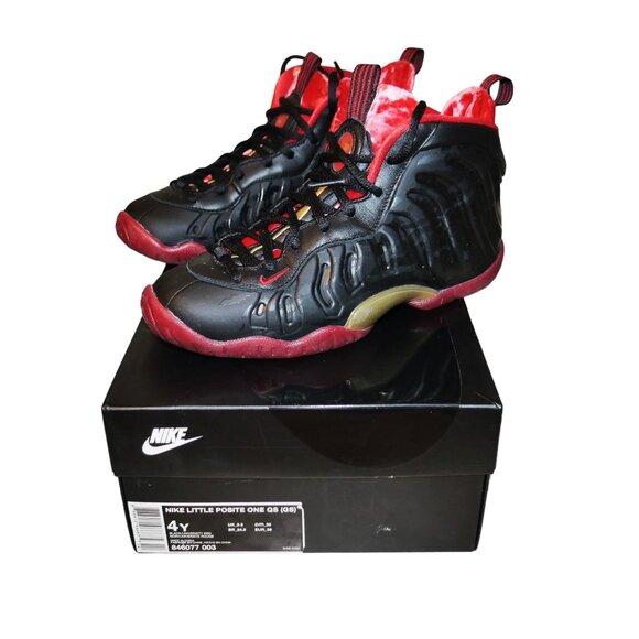 Nike Air Foamposite One GS Halloween Dracula Vampire Sneaker Size 4Y Women's 5.5 - Picture 2 of 10